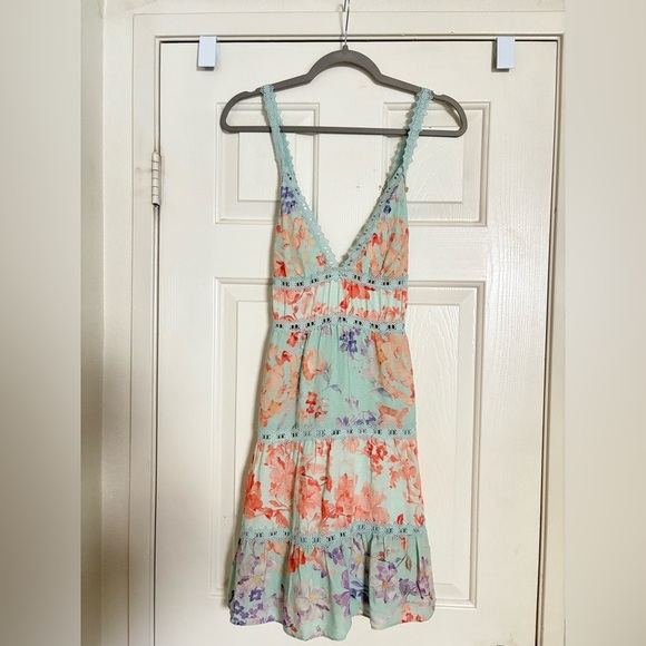 ALICE + OLIVIA Karolina Lace Trim Mini Dress size 4 - Picture 3 of 4